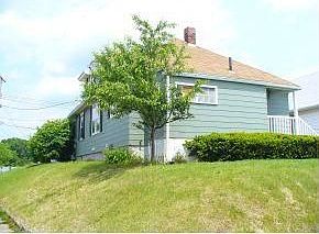 3rd image of 334 Floral Ave