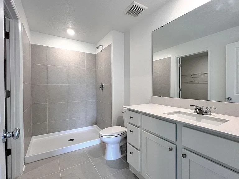 2240 Crown Rock Bluff Dr — Photo 10