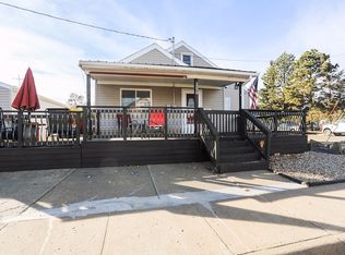 206 3rd Ave SW, Dickinson, ND 58601