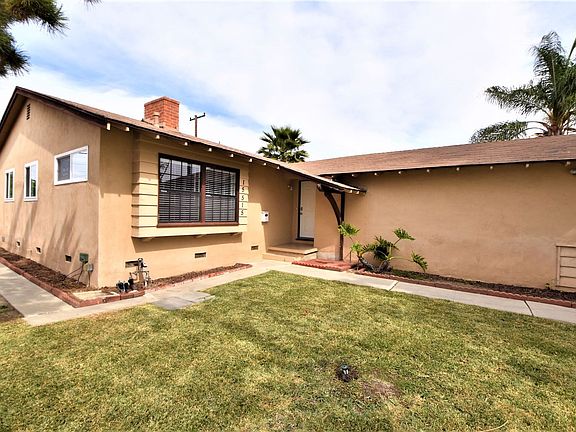 2nd image of 15515 Woodcrest Dr