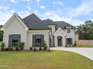 2594 Della St, Hernando, MS 38632