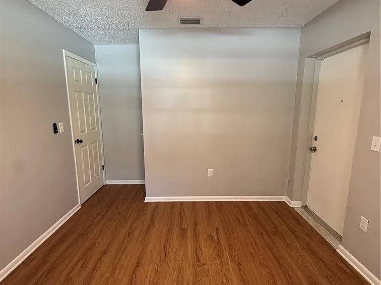 6304 Expedition Ave — Photo 22