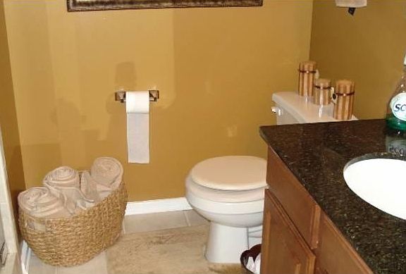 2nd image of 16 S Leavitt St #1