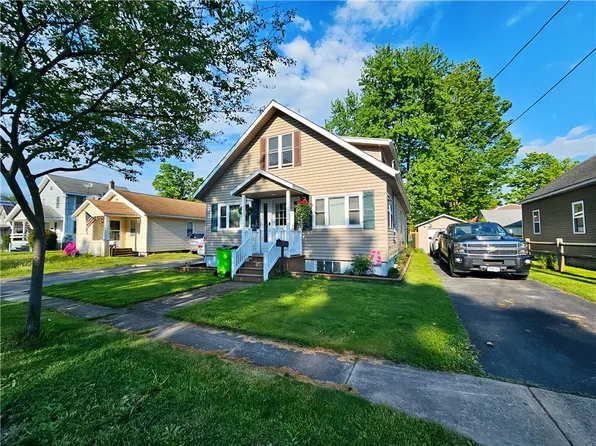 10 Fowler St, Bath, NY 14810