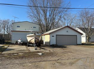 5986 Lily Patch Ct, Newport, MI 48166