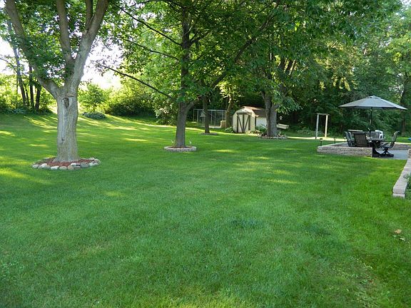 5th image of 810 Forest Dr