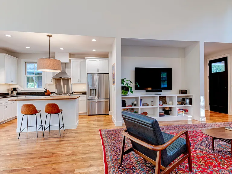 12 Waverly Rd — Photo 17
