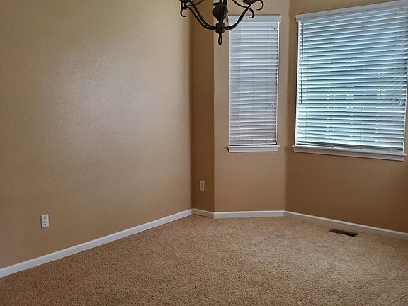 Dining room or flex space