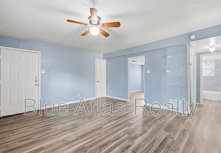 2215 Riverview Dr #B — Photo 10