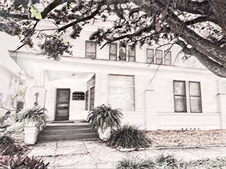 616 W Azeele St #3 — Photo 1