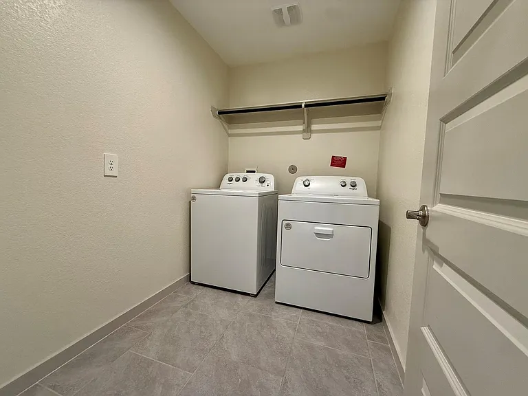 28930 Yukon River Ct — Photo 14