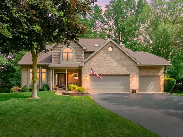 390 Brittany Dr, Portage, MI 49024