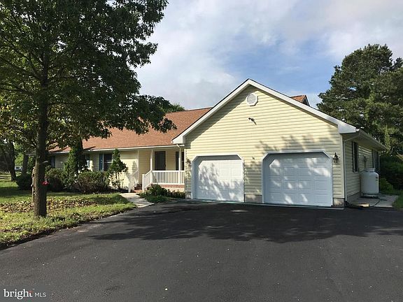 2nd image of 25461 Waterview Dr