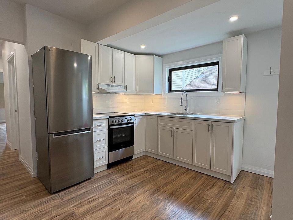1st image of 150 13th St W #3