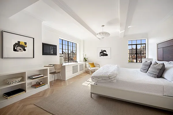 Sold by Stribling | media 24