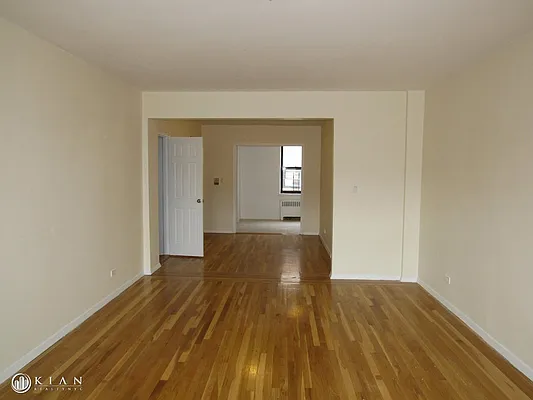 Rented by Kian Realty | media 19