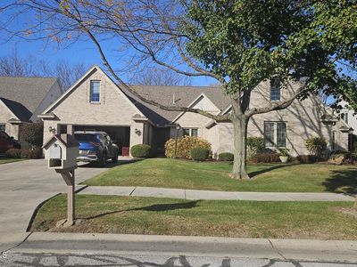 5121 Parkside Dr, Oregon, OH, 43616