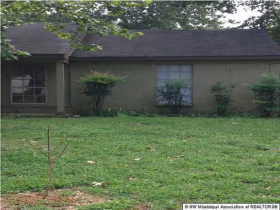 5th image of 2695 Magnolia Dr