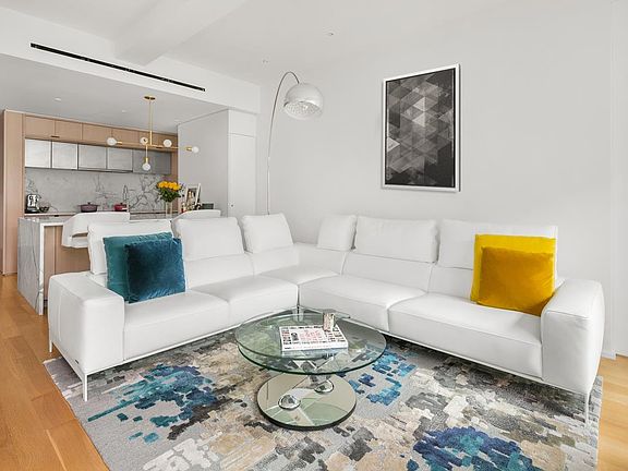 4th image of 318 W 52nd St #3H