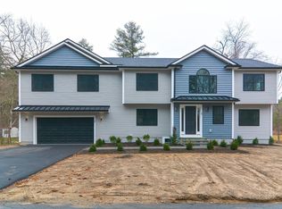 34 Maple St, Holliston, MA 01746