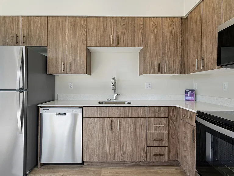 Evergreen Peak Apartments — Photo 20