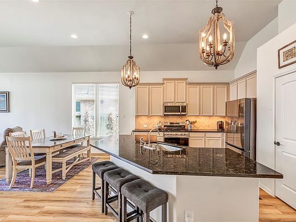 3rd image of 9427 Harmony Lake Ln