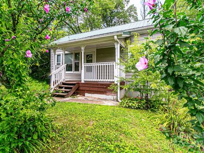 27 Curlee St, Brevard, NC, 28712