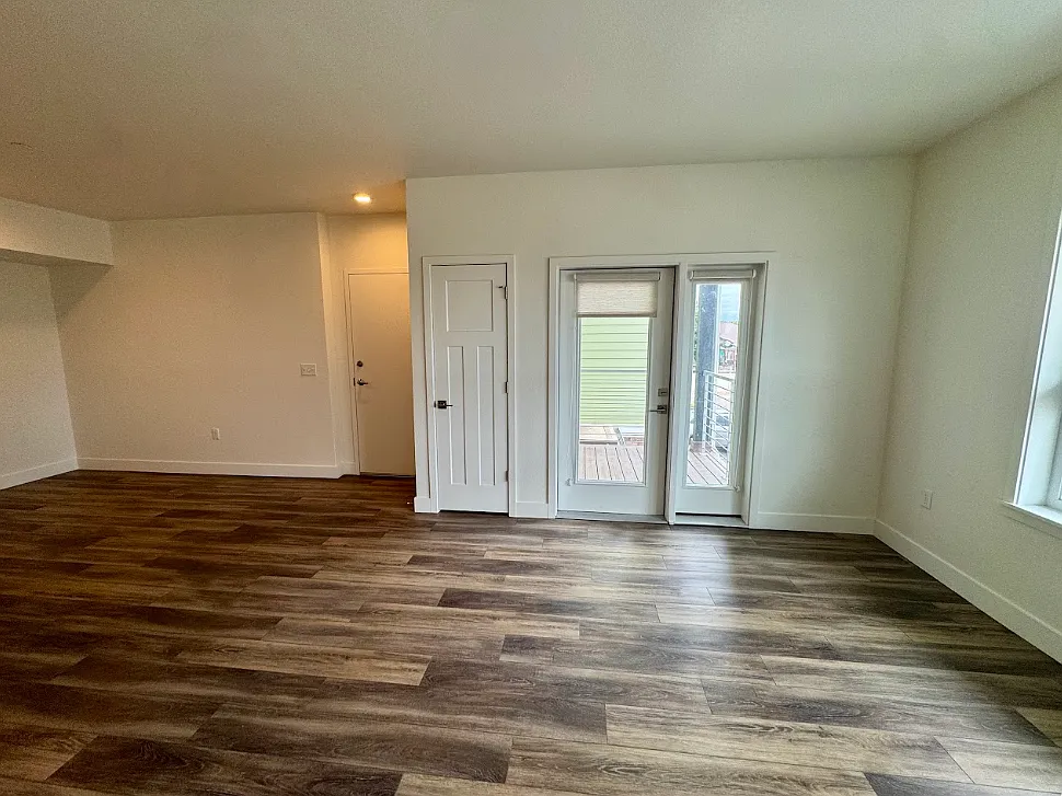 2 bed, 1209 sqft, $2,250 — Photo 4