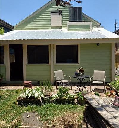 2nd image of 937 France St