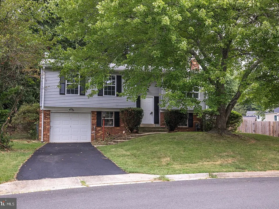 5592 Shannon Ct