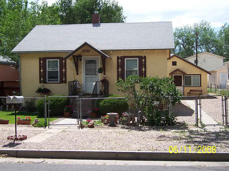2622 1/2 Main St — Photo 5