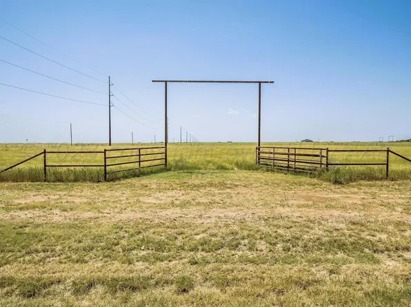 1600 E Cemetery Rd, Canyon, TX 79015