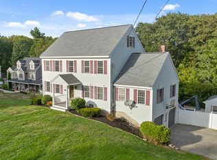 25 Cottonwood Rd, Plaistow, NH 03865