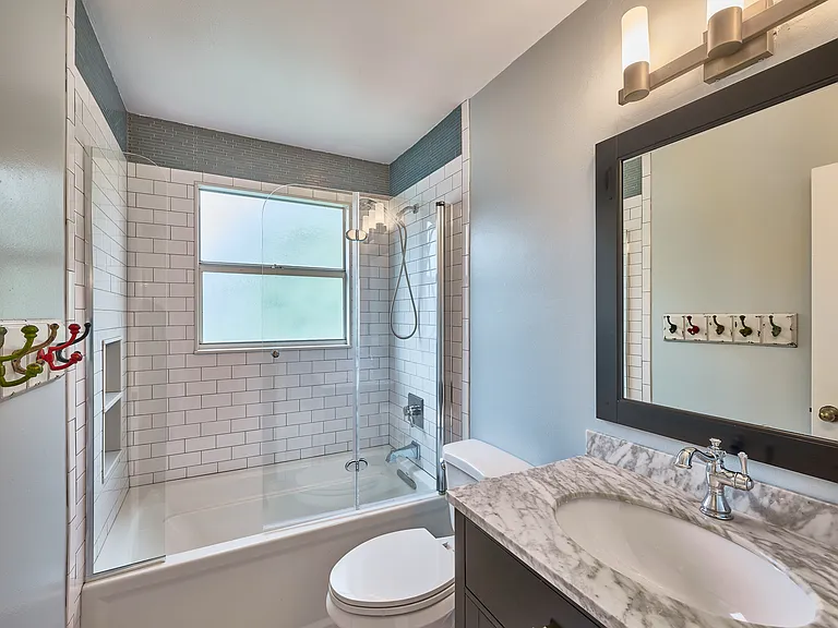 2968 Myrtle Oak Cir — Photo 48