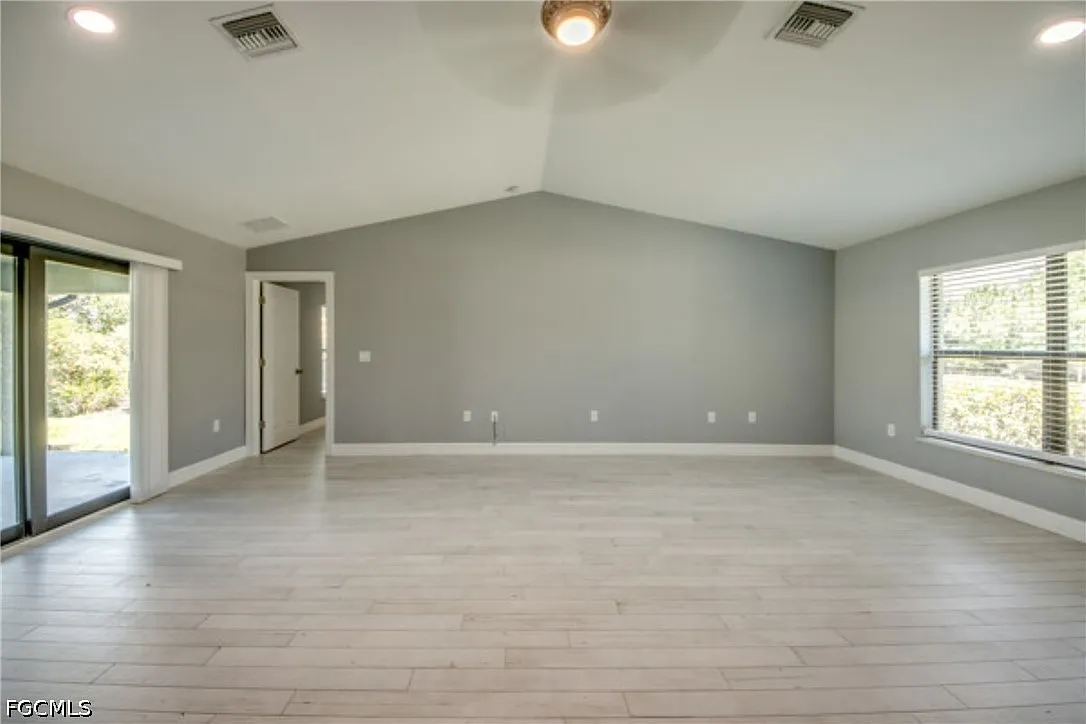 3 bed, 2.0 bath, 1666 sqft, $2,750 — Photo 4
