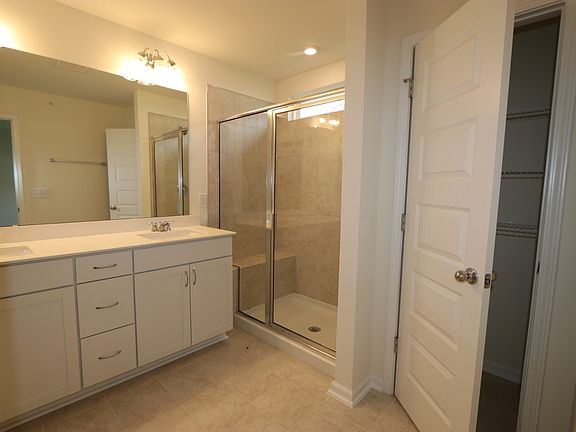 3rd image of 1012 Yatesbury Pl