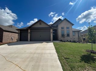 2312 Salmon St, Pea Ridge, AR 72751
