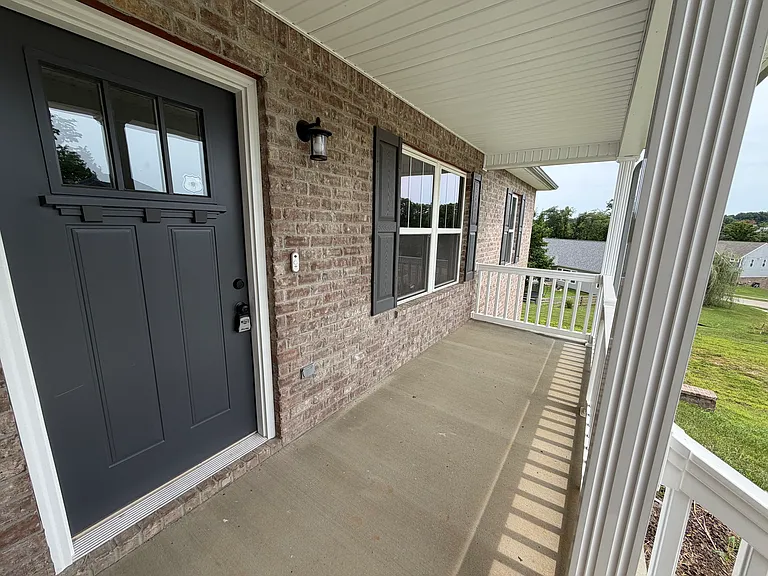 148 Wooded Glen Dr — Photo 3
