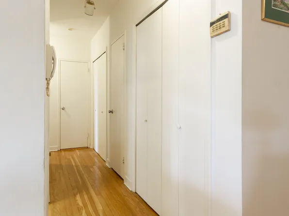 162-41 Powell Cove Boulevard image 20 of 25