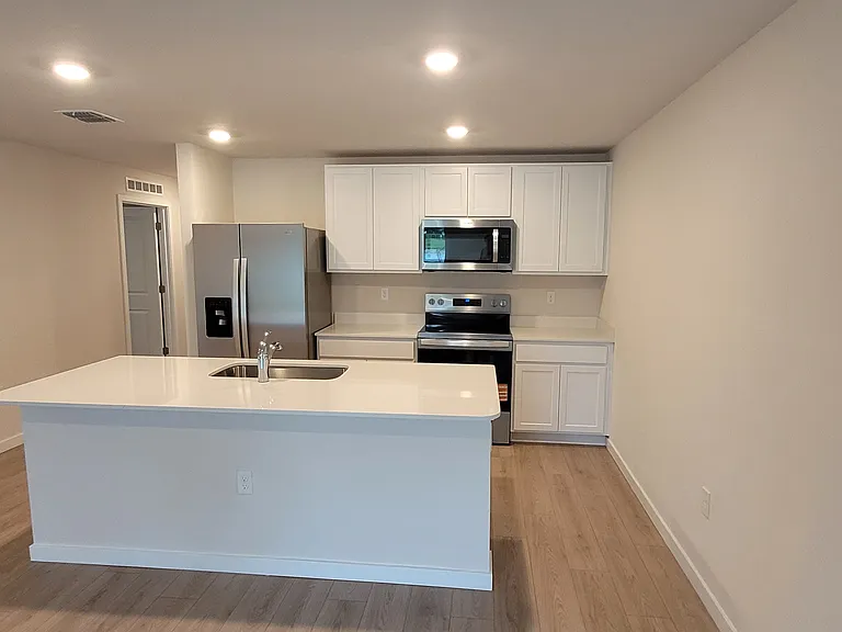 8029 Cedar Key Way — Photo 16