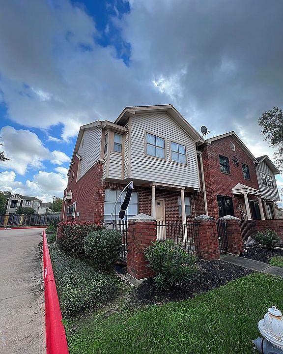 1st image of 1103 Dulles Ave APT 1202