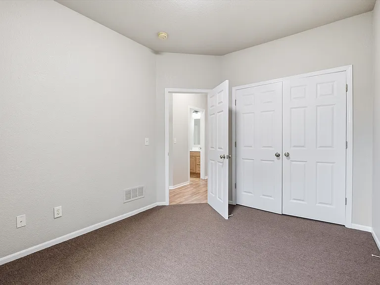 10341 Parkview Ave — Photo 22