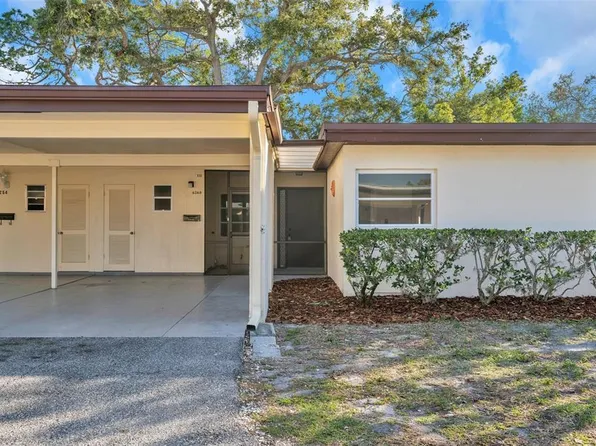 6260 Green View Cir #111, Sarasota, FL 34231