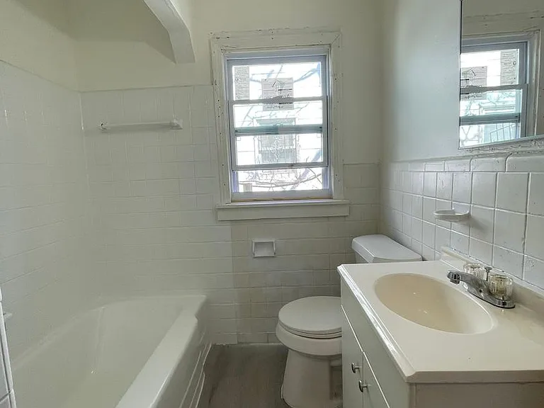 19372 Grandville Ave — Photo 3