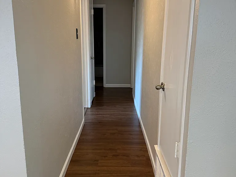 608 Aspenway Cir — Photo 17