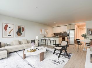 1725 SW Salmon St #518, Portland, OR 97205