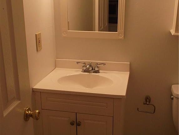4th image of 4619 Colley Ave #301
