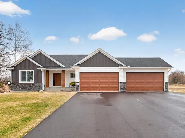 18753 Orchid St NW, Oak Grove, MN 55303