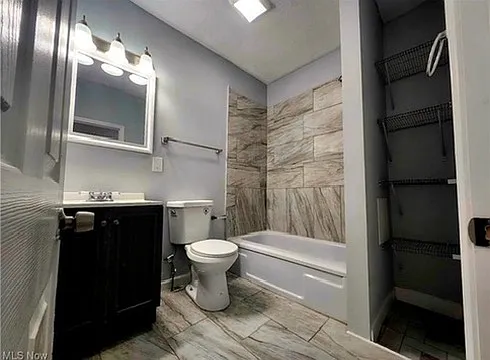 12405 Signet Ave — Photo 2