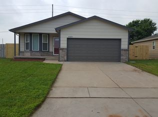 10409 W May Ave, Wichita, KS 67209